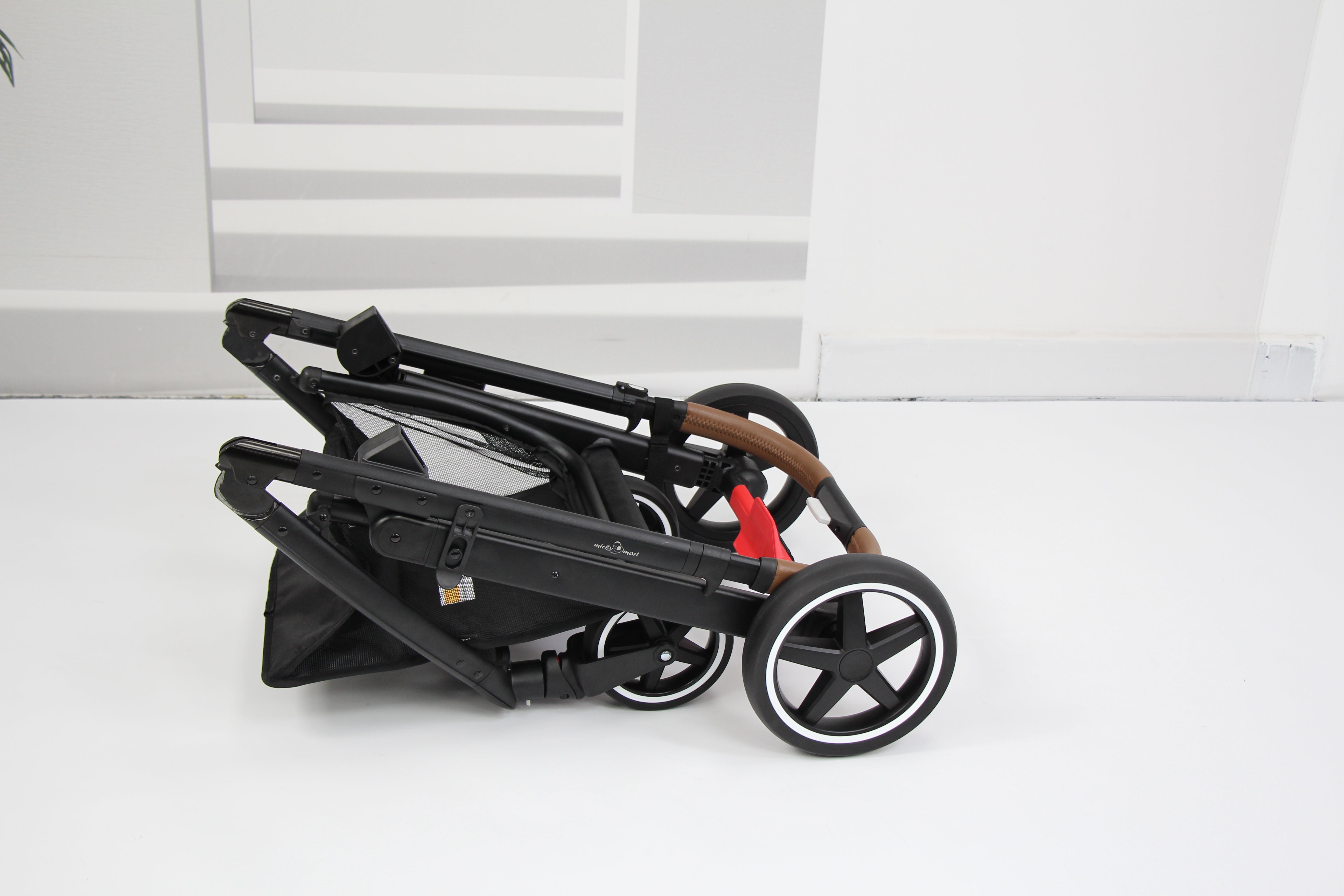 Baby pram / Stroller 2 in 1 convertible bassinet -Black - Micky Mart