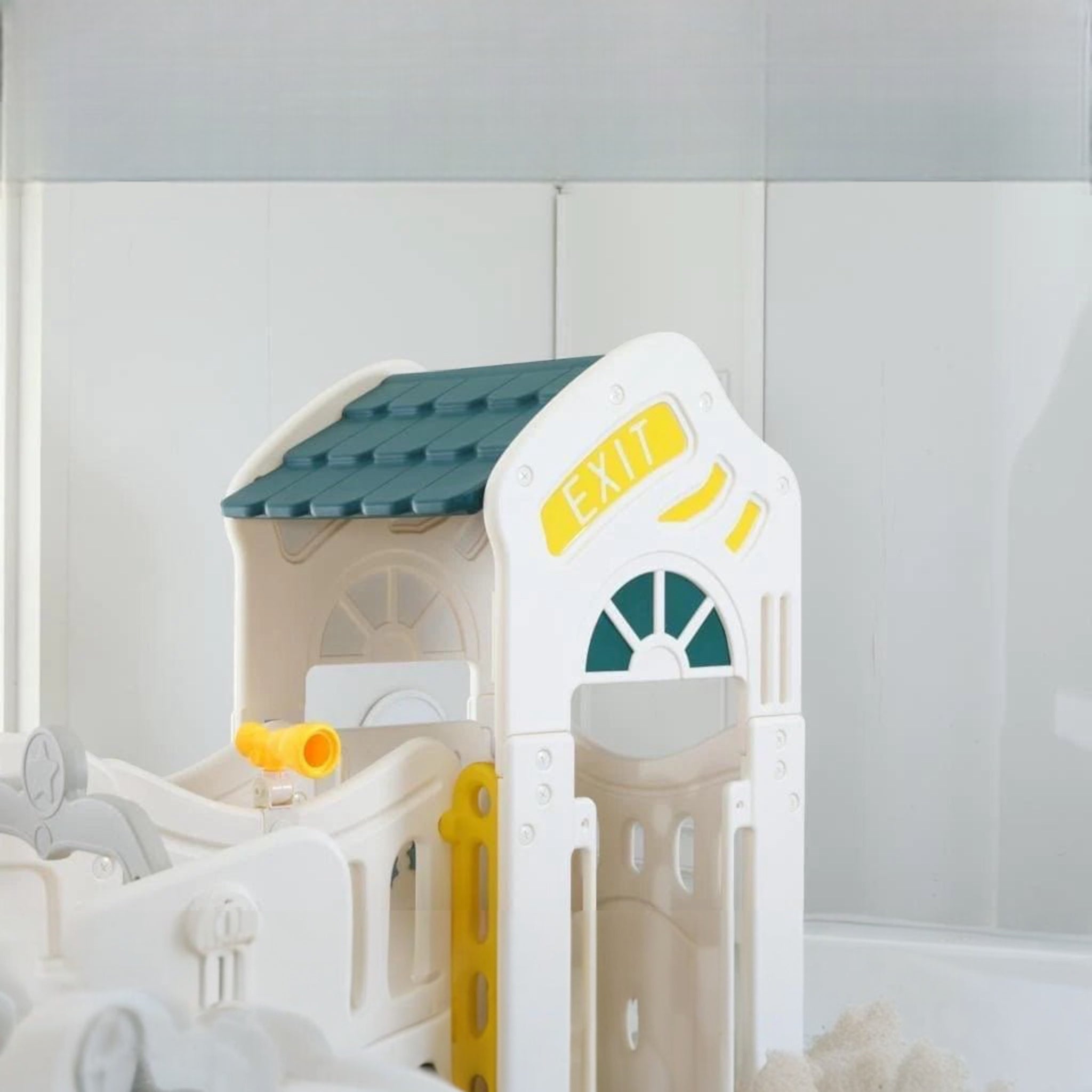 Children castle Giant Slide indoors and outdoors fun time - Micky Mart